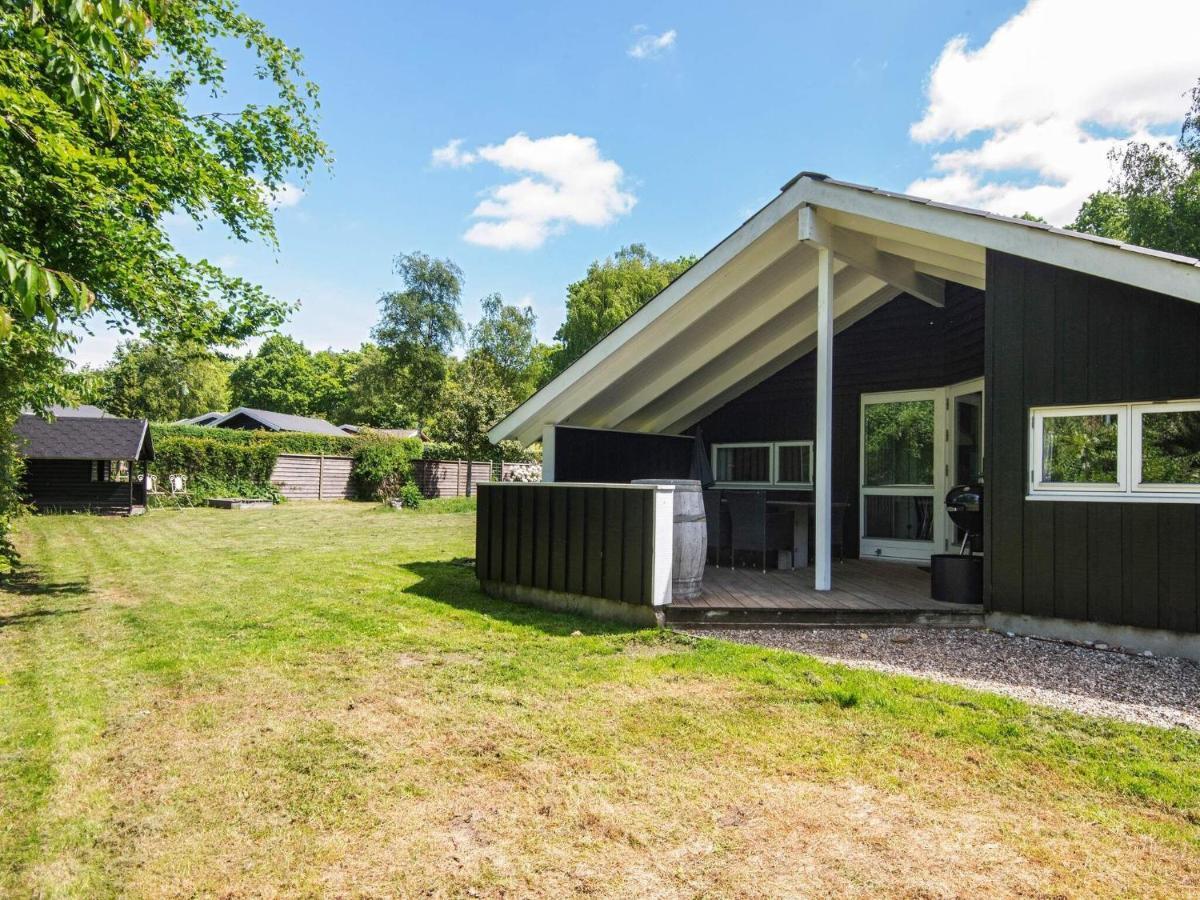 5 Person Holiday Home In B Rkop Egeskov  Bagian luar foto