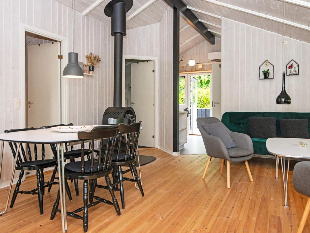 5 Person Holiday Home In B Rkop Egeskov  Bagian luar foto